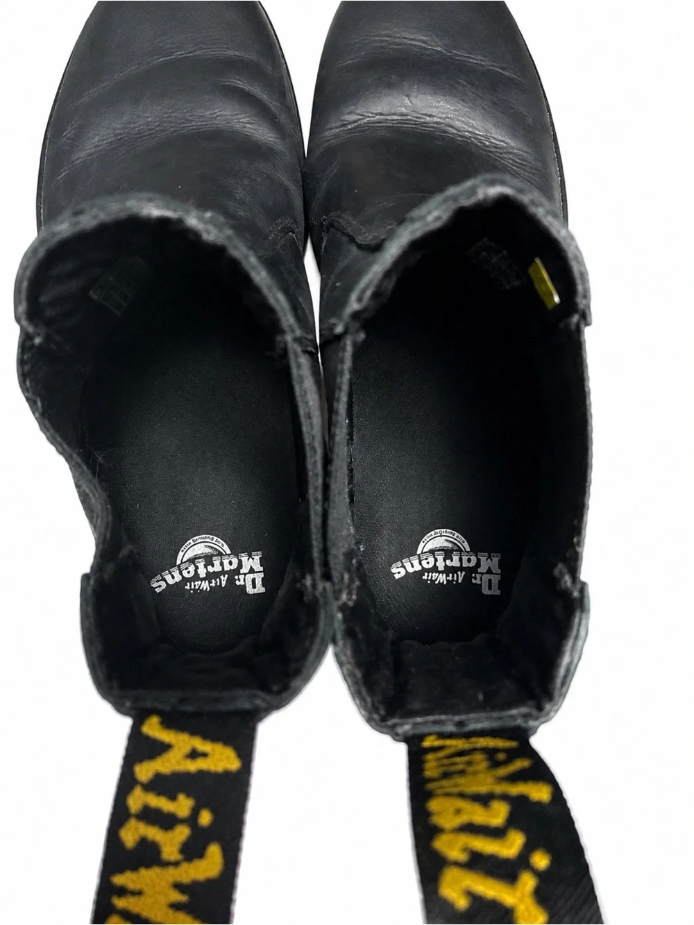 Dr. Martens Embury Chelsea Boots Men’s US 11 Black Leather Pull-On Ankle Boots